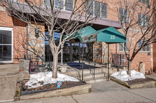 25 Franklin Avenue 2K, White Plains, NY 10601