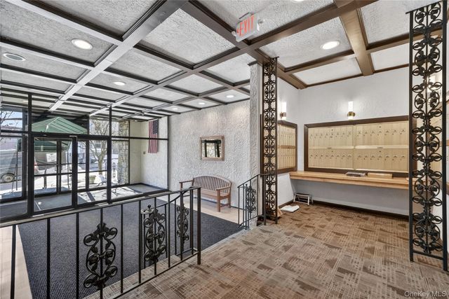 25 Franklin Avenue 2K, White Plains, NY 10601