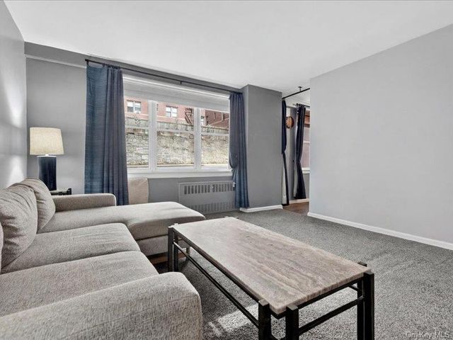 25 Franklin Avenue 2K, White Plains, NY 10601