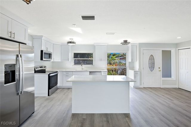 247 SE 46th ST, Cape Coral, FL 33904