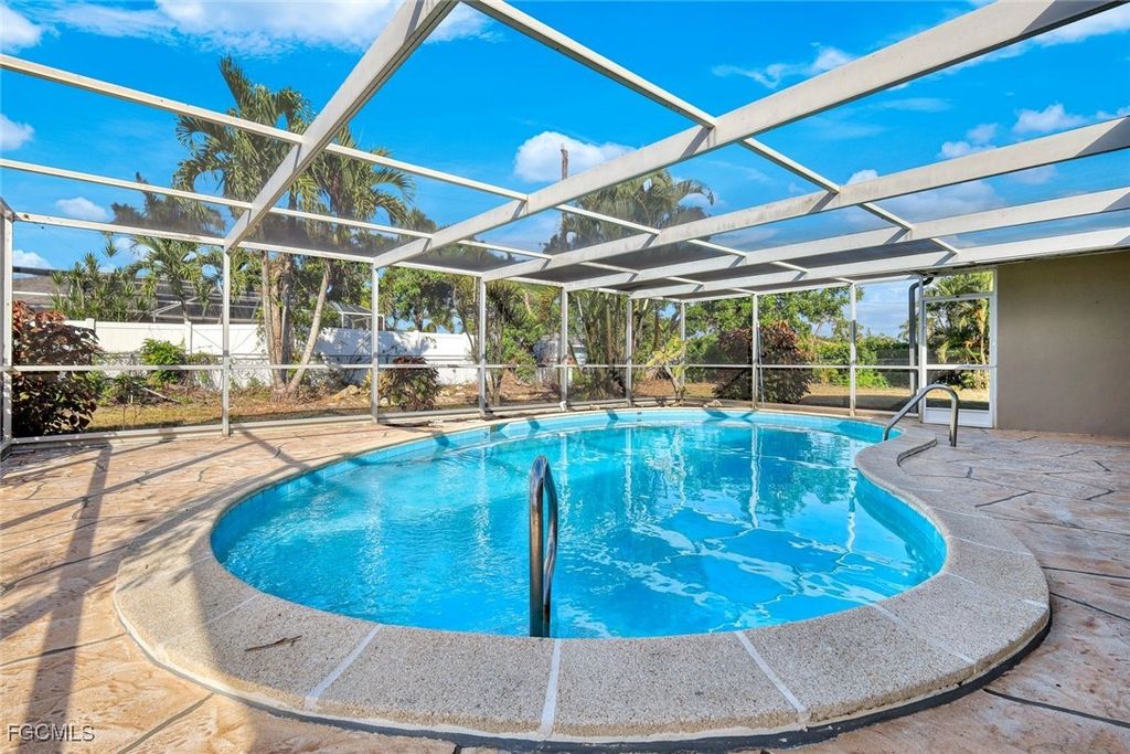 247 SE 46th ST, Cape Coral, FL 33904