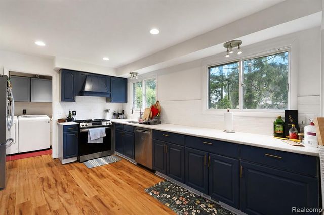 2247 W Maple Road, Birmingham, MI 48009