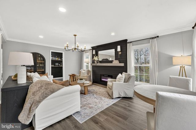 4341 BANBURY DR, Gainesville, VA 20155