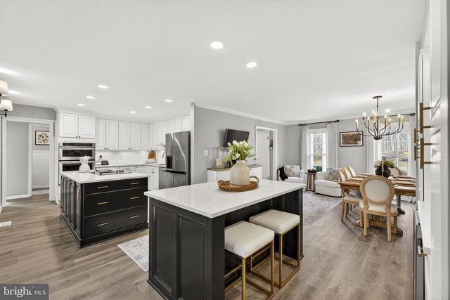 4341 BANBURY DR, Gainesville, VA 20155