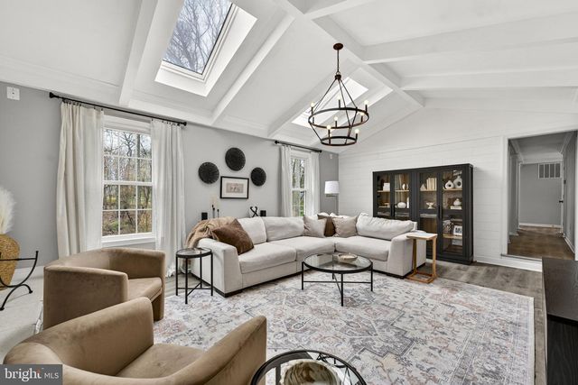 4341 BANBURY DR, Gainesville, VA 20155