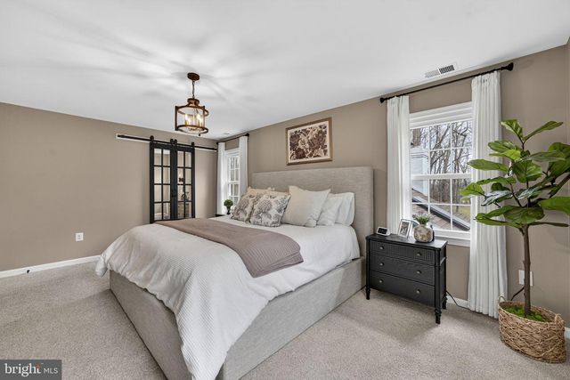 4341 BANBURY DR, Gainesville, VA 20155