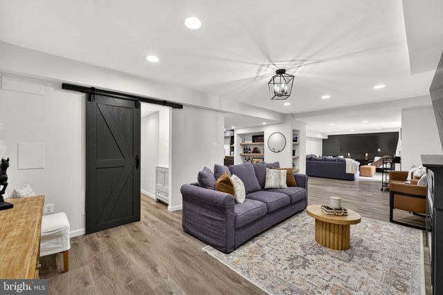 4341 BANBURY DR, Gainesville, VA 20155