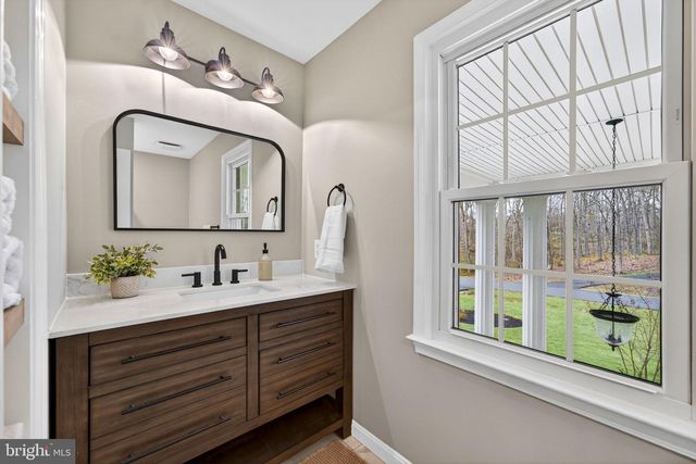 4341 BANBURY DR, Gainesville, VA 20155