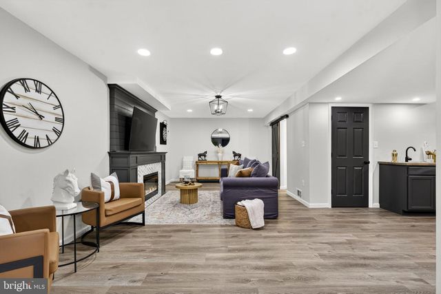 4341 BANBURY DR, Gainesville, VA 20155