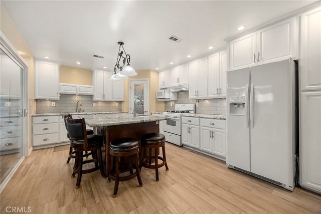 945 Glencliff, La Habra, CA 90631