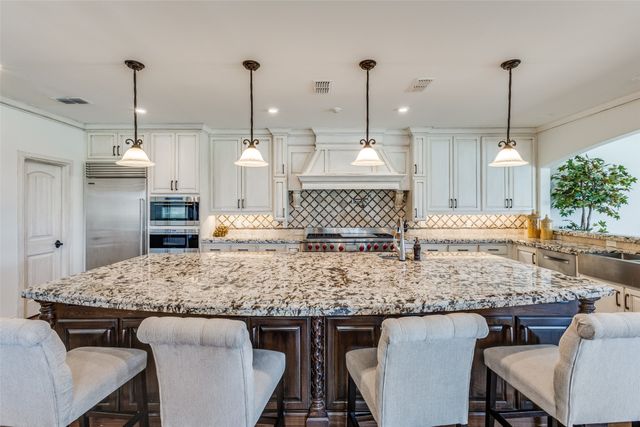 6100 Old Clarksville Road, Reno, TX 75462