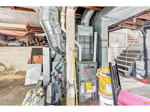 2113 N SUMNER St, Portland, OR 97217