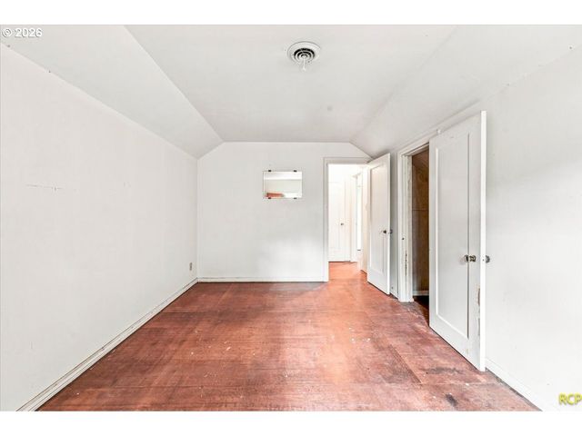 2113 N SUMNER St, Portland, OR 97217