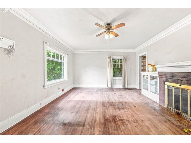 2113 N SUMNER St, Portland, OR 97217