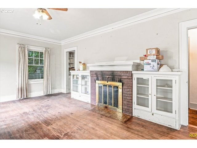 2113 N SUMNER St, Portland, OR 97217