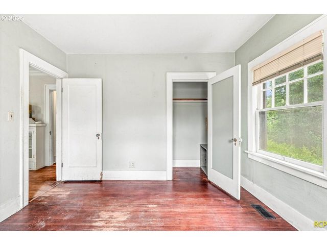 2113 N SUMNER St, Portland, OR 97217
