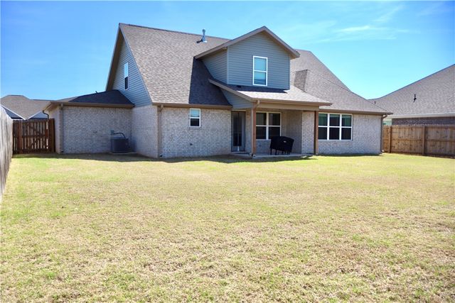 652 Kayla Maria Street, Prairie Grove, AR 72753