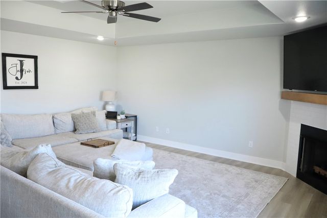 652 Kayla Maria Street, Prairie Grove, AR 72753