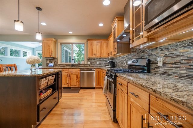 16897 Birchview Court, Nunica, MI 49448