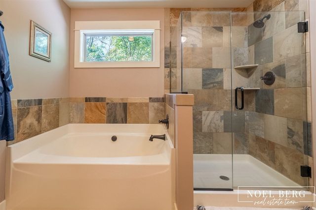 16897 Birchview Court, Nunica, MI 49448