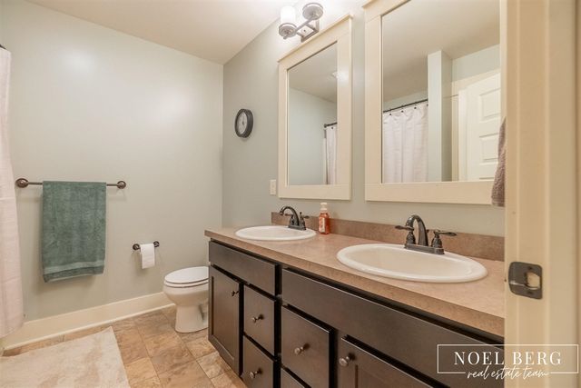 16897 Birchview Court, Nunica, MI 49448
