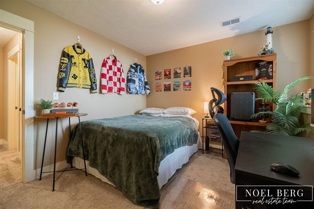 16897 Birchview Court, Nunica, MI 49448