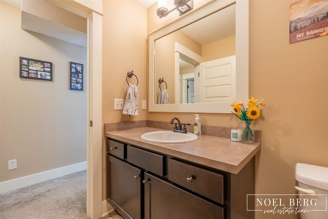16897 Birchview Court, Nunica, MI 49448