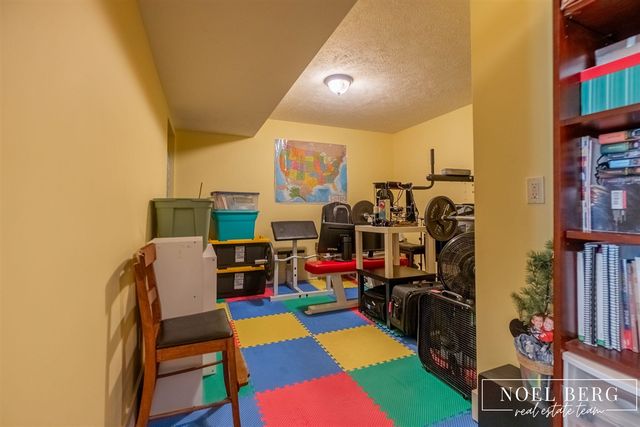 16897 Birchview Court, Nunica, MI 49448