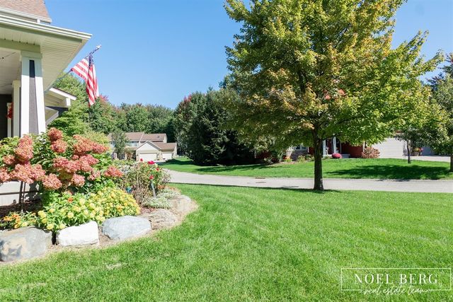 16897 Birchview Court, Nunica, MI 49448