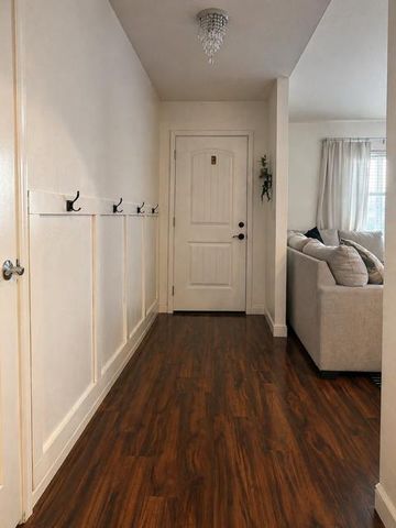 91 Marilyn Cir, Sacramento, CA 95838