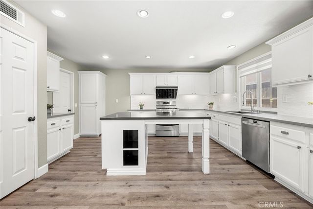 2550 Hudson Ave, Corona, CA 92881