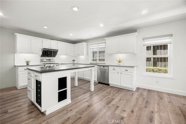 2550 Hudson Ave, Corona, CA 92881