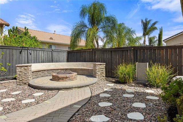2550 Hudson Ave, Corona, CA 92881