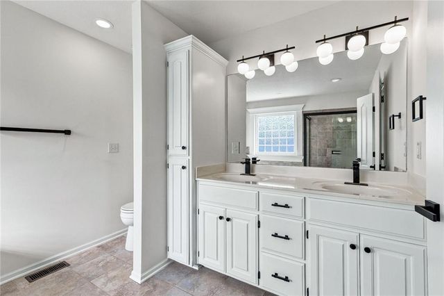 1603 NE 180th Terrace, Smithville, MO 64089