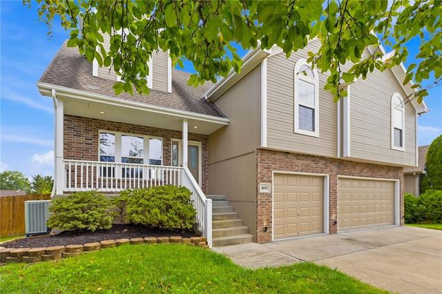 1603 NE 180th Terrace, Smithville, MO 64089