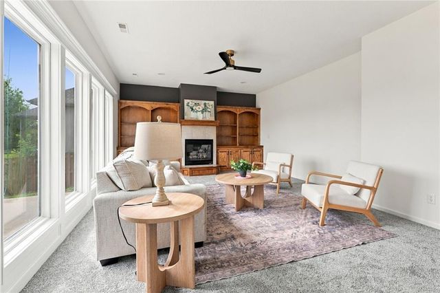 1603 NE 180th Terrace, Smithville, MO 64089