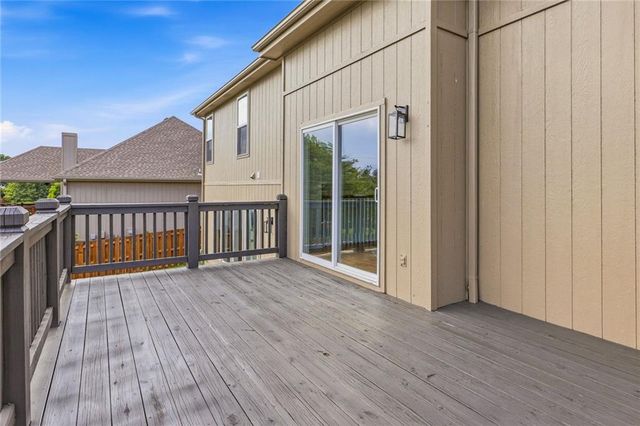 1603 NE 180th Terrace, Smithville, MO 64089