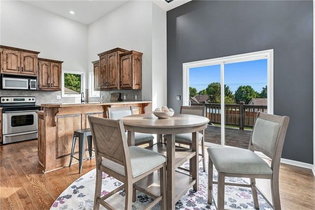 1603 NE 180th Terrace, Smithville, MO 64089