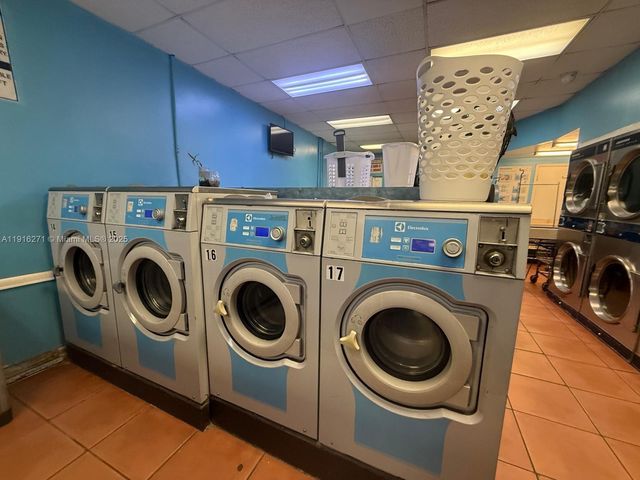 5222 W FLAGER STREET, Miami, FL 33134