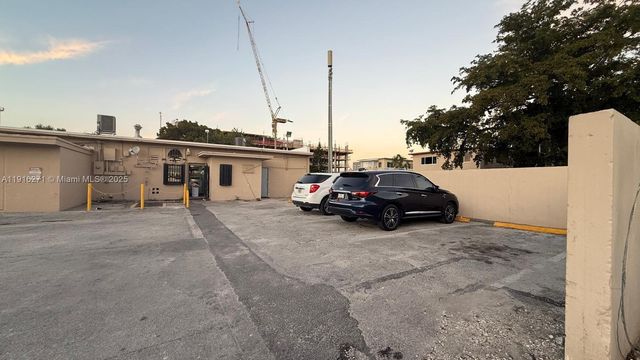 5222 W FLAGER STREET, Miami, FL 33134