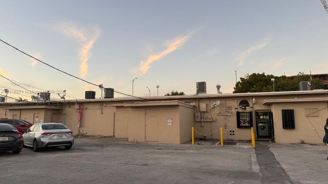 5222 W FLAGER STREET, Miami, FL 33134