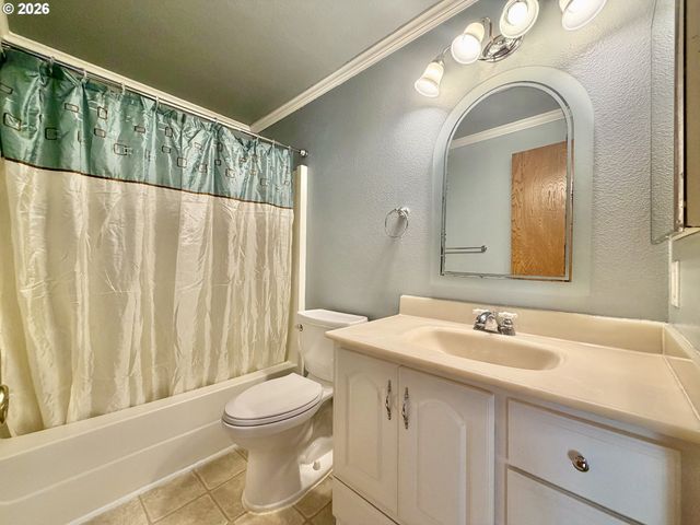 2715 Sw 31ST St, Gresham, OR 97080