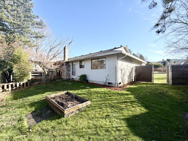 2715 Sw 31ST St, Gresham, OR 97080