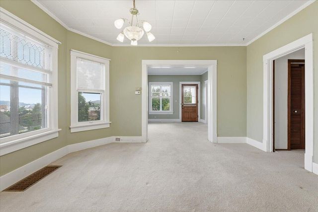 209 NORTH Avenue, Council Bluffs, IA 51503