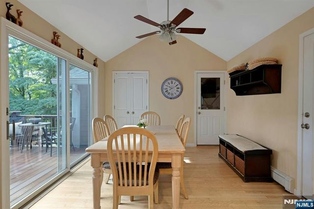 16 Rockledge Road, Montville Township, NJ 07045