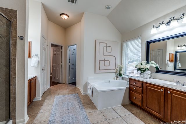 926 STEUBING OAKS, San Antonio, TX 78258