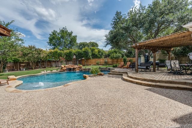 926 STEUBING OAKS, San Antonio, TX 78258