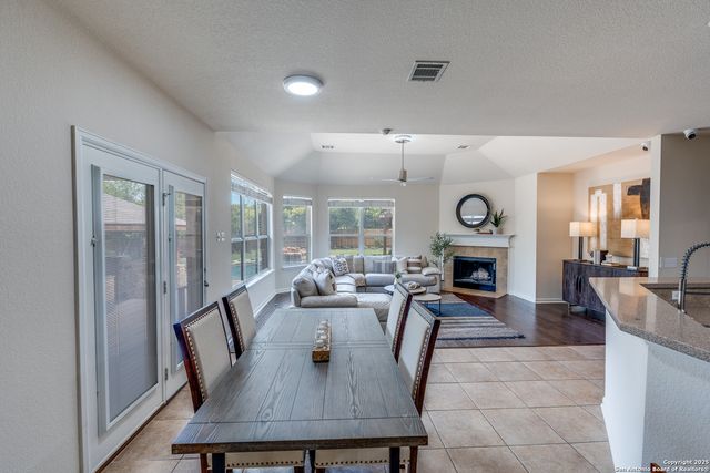 926 STEUBING OAKS, San Antonio, TX 78258