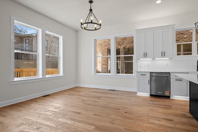 2314 18th Ave, N, Nashville, TN 37208