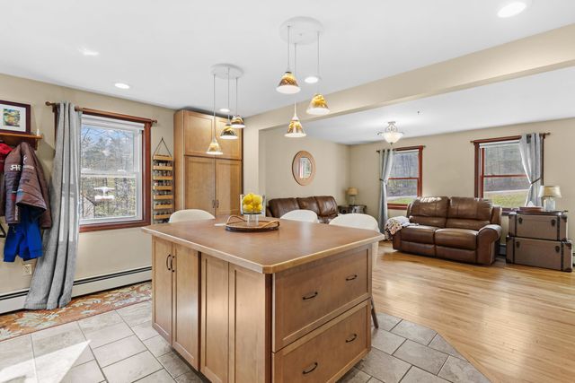 345 Davison Road, Henniker, NH 03242